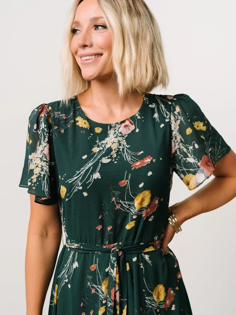 Baltic Born Naomi Short Sleeve Maxi Dress | Dark Green Floral Size 1XL1XL - Picture 3 of 5